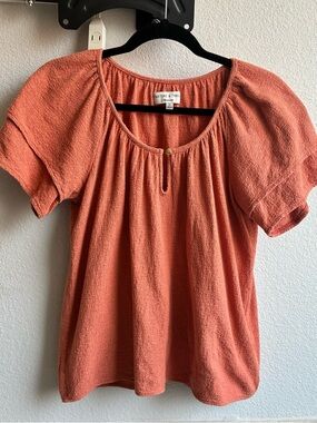 Texture and Thread by Madewell Coral Short Sleeve Textured Blouse Size XS